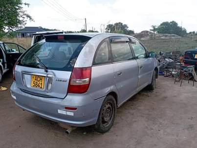 cars under 2000