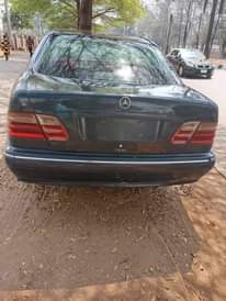 A picture of 2000 MERCEDES C200 4 plugs