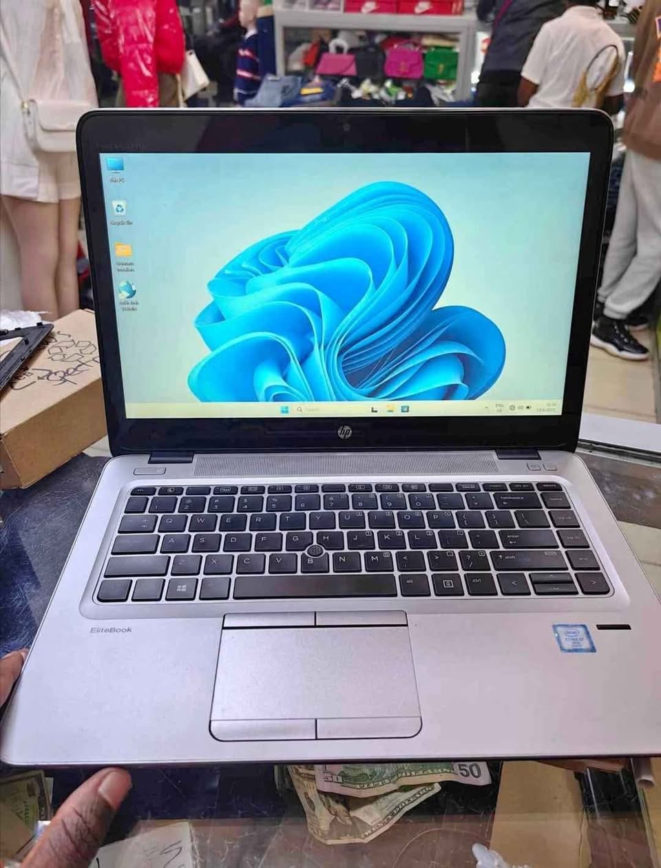 hp elite 840