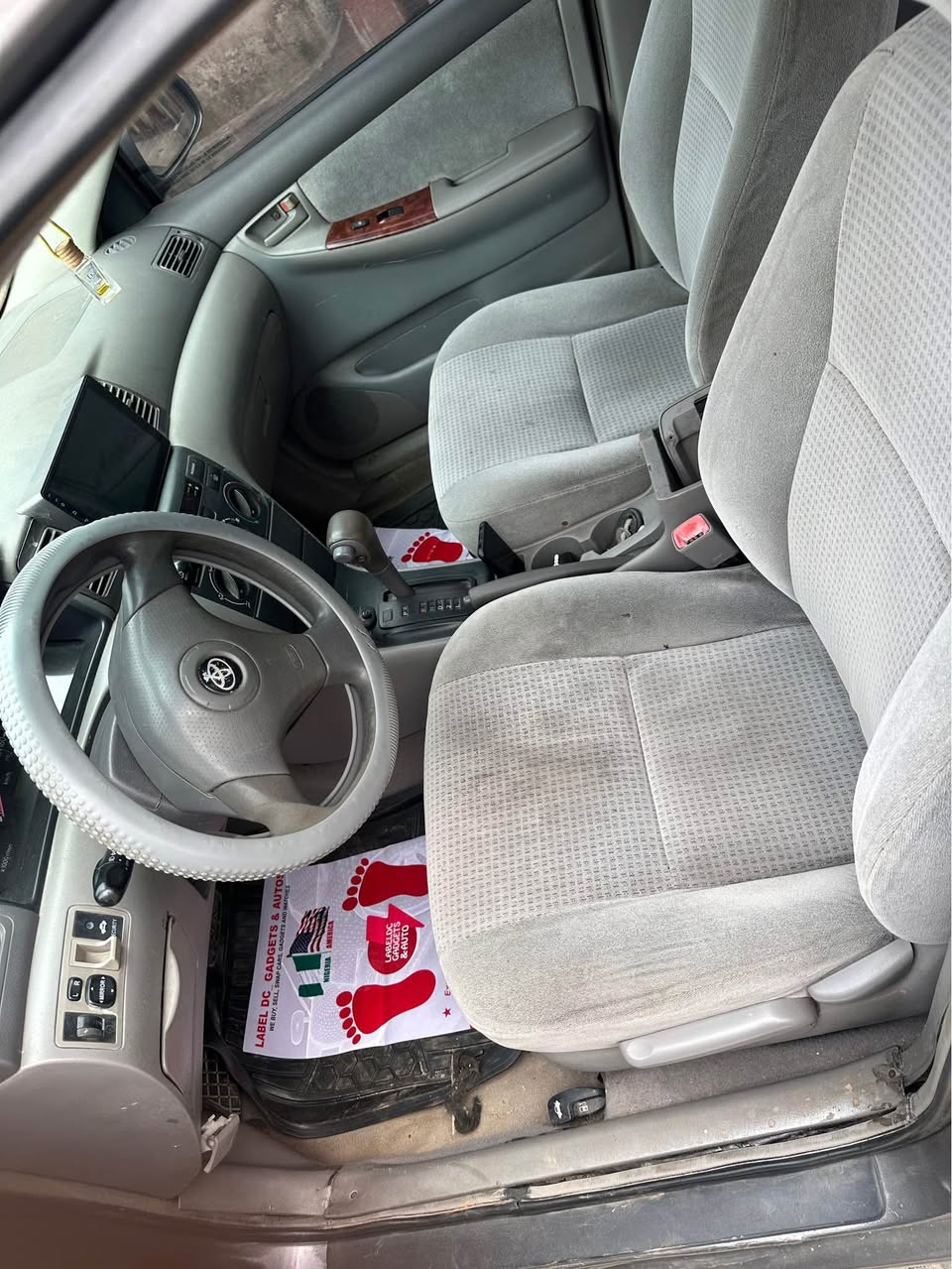 A picture of PRICE REDUCTION Sharp Toks Standard 05 Toyota Corolla Very clean