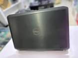 A picture of Dell latitude i5