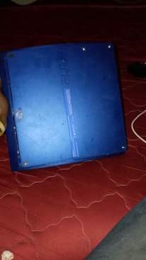 A picture of Ps3 switches off its self needs to be repaired Ush100000