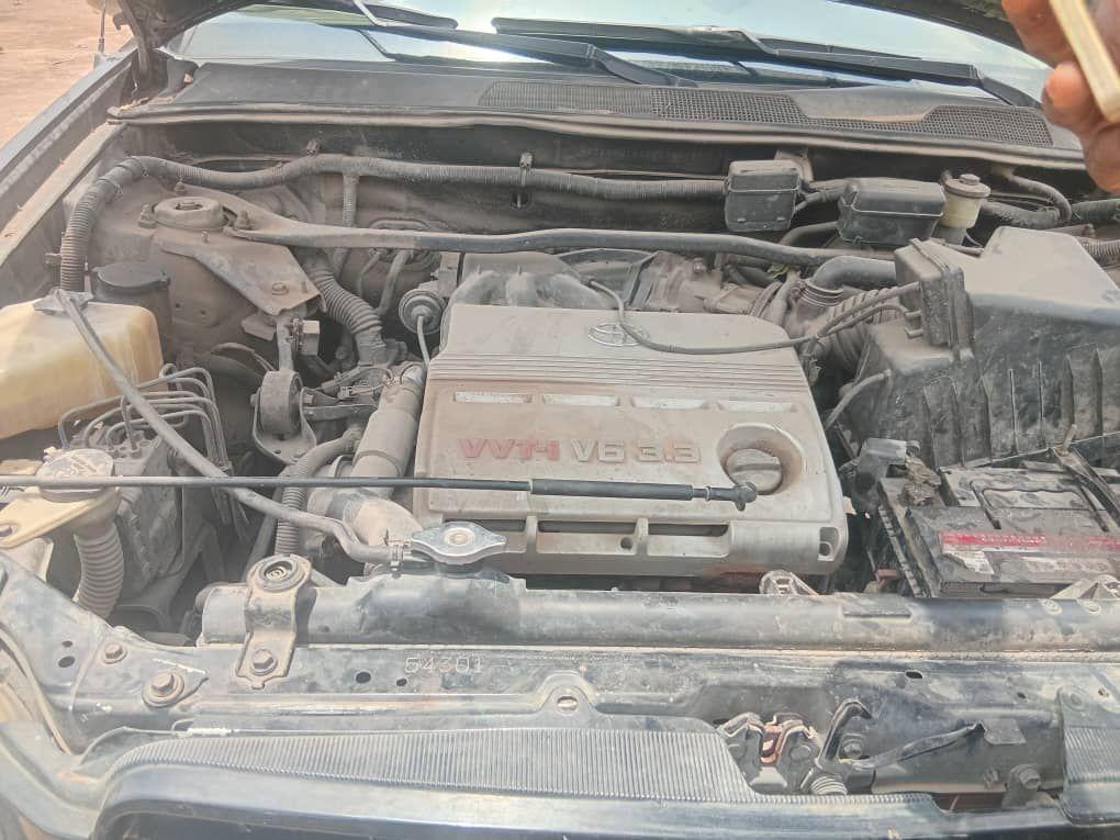 A picture of Toyota Highlander 2006 3Rows Seater First Body Pan
