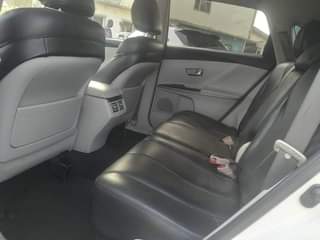 A picture of 2015 Toyota Venza Le