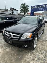 A picture of 2010 model glk 350 direct Belgium price 15m location port