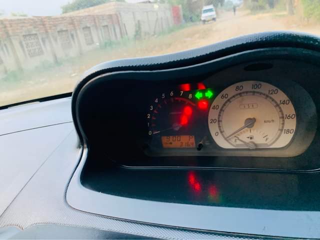A picture of ist ya mdada engen na gearbox safar popote 6.5ml maongezi