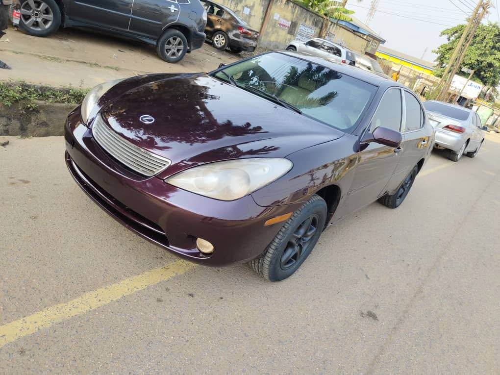 A picture of Money NEEDED ASAP Lexus es 330 2004 Silent Engine Gear