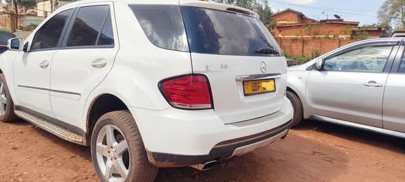 A picture of Mercedes benz