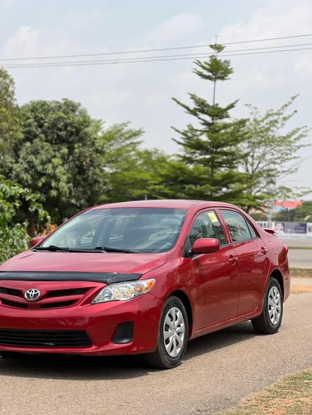 A picture of 2013 Toyota corolla