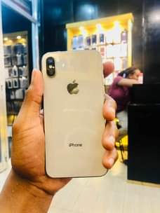 A picture of Iphone aina zote kwa bei