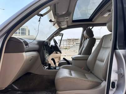 A picture of TOYOTA LANDCRUISER