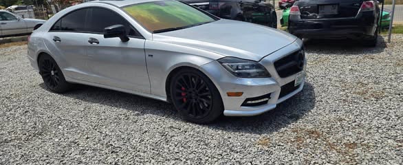 A picture of Mercedes Benz cls550