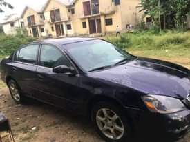 A picture of 2006 Nissan Altima Le 4dr saloon