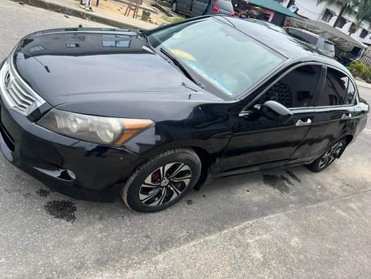 A picture of Buy and drive premium bolt standard not regular bolt 4plugs