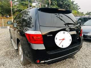 A picture of 2008 Nigerian Used Toyota Highlander Location GWARINPA Abuja Condition Buy