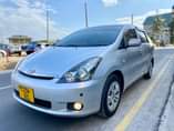 A picture of TOYOTA WISH