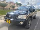 A picture of Toyota kluger MIL 19 T 690 DTR Mwaka 2001 Engen