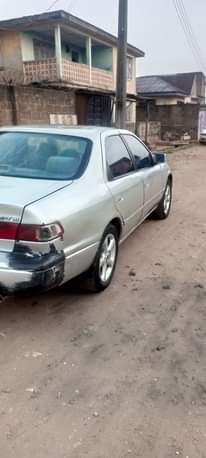 A picture of 2002 Toyota Camry 2002