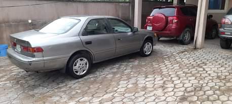 A picture of 1999 Toyota camry Pure first body AC chilling Super sound