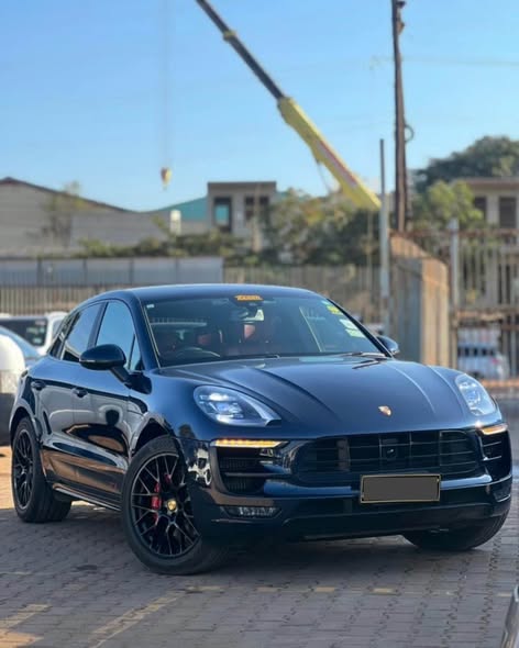 A picture of 2017 PORSCHE MACAN GTS CALL 256703788764