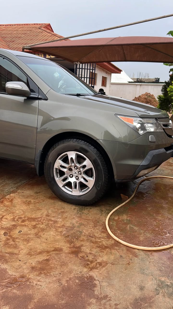 A picture of 2008 Acura MDX