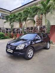 A picture of NISSAN QASHQAI 2008 MODEL very clean and straight body with