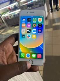 A picture of IPhone 8
