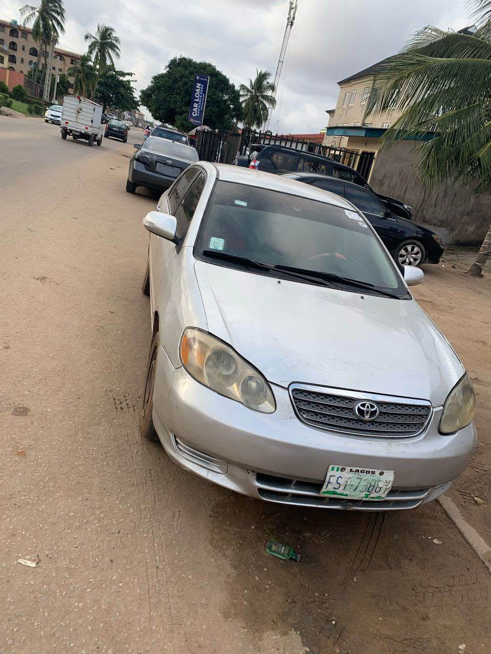 A picture of Toyota Corolla 2004
