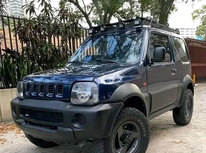 A picture of Suzuki jeep