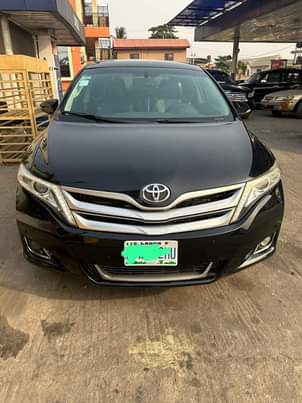 A picture of Few months used Venza 2015