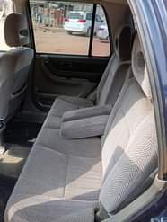 A picture of Honda CR V Engine and gear topnotch AC chilling Clean