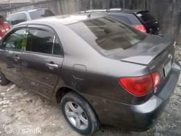 A picture of Toyota Corolla 04 Clean exterior interior Sound engine and gear