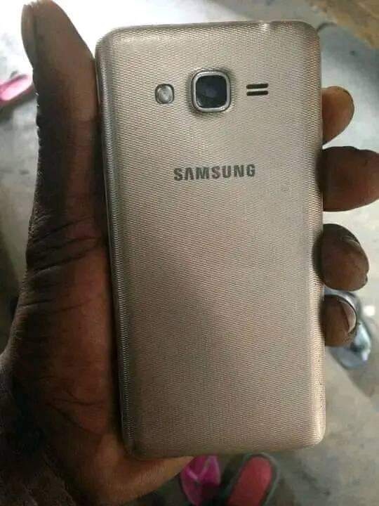A picture of Samsung grand prime plus