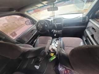 A picture of Honda CR V 03 04