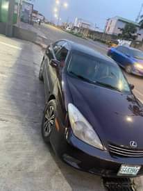 A picture of Lexus ES300 2004