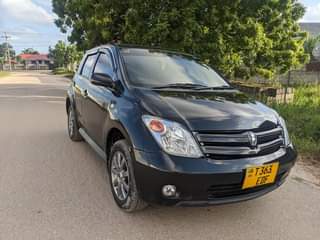 A picture of Toyota Ist On Sale