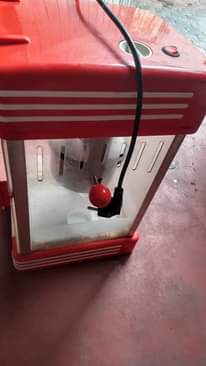 A picture of POPCORN MACHINE USED BEI 130 000