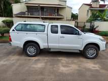 used toyota hilux