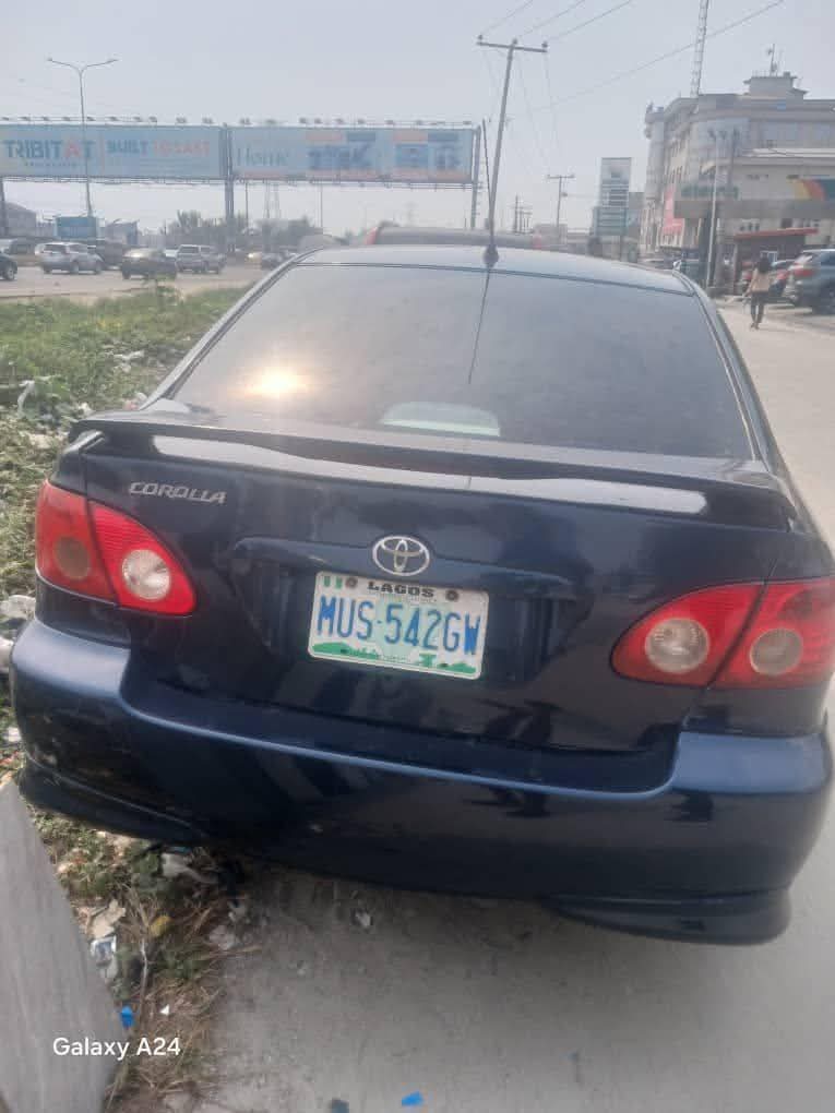 A picture of Toyota Corolla 05