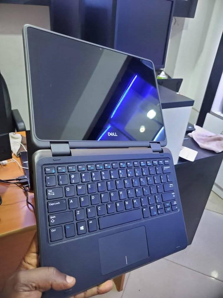 A picture of Dell laptop