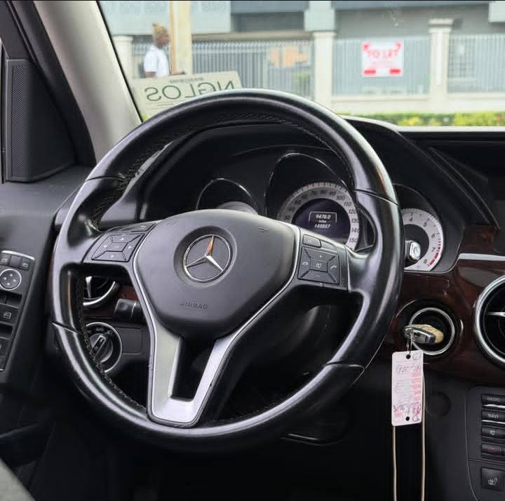 A picture of A 2013 Mercedes Benz glk 350