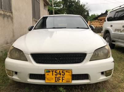 used toyota altezza