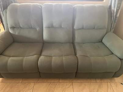 A picture of RECLINER SOFA