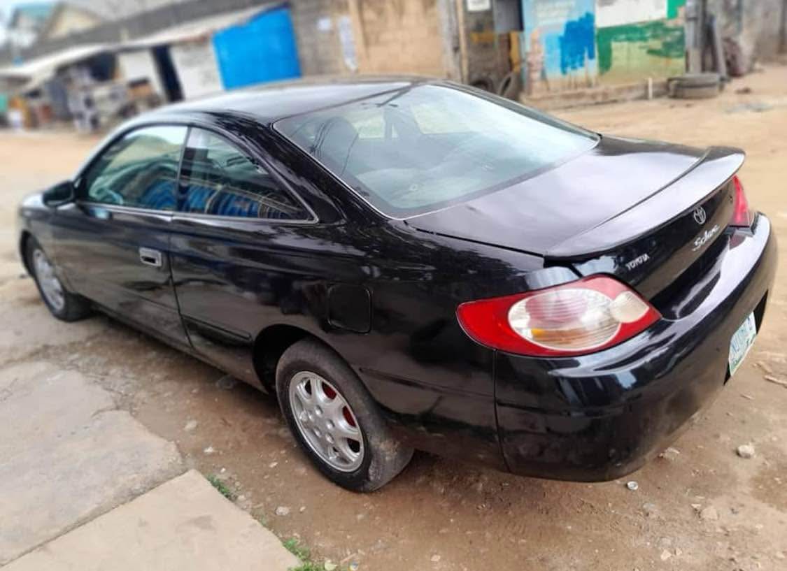 A picture of Toyota Solara 04