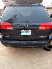 A picture of Toyota Sienna 2005 fast deal