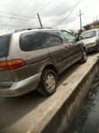 A picture of Toyota Sienna 2002 reg