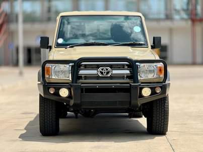 toyota land cruiser