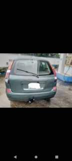 A picture of 2005 Nissan Almeral