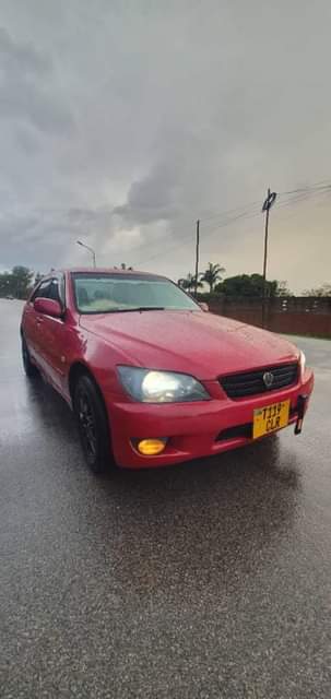 used toyota altezza