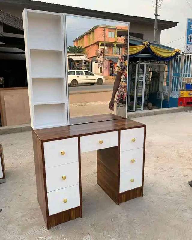 BRAND NEW DESIGN DRESSING MIRROR for sale in Tudu, Ghana